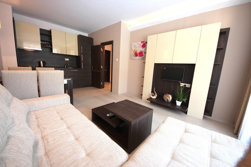 Menada Harmony Suites Apartments Sunny Beach Habitación foto