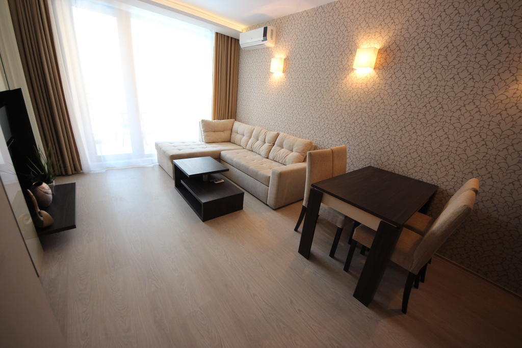 Menada Harmony Suites Apartments Sunny Beach Habitación foto