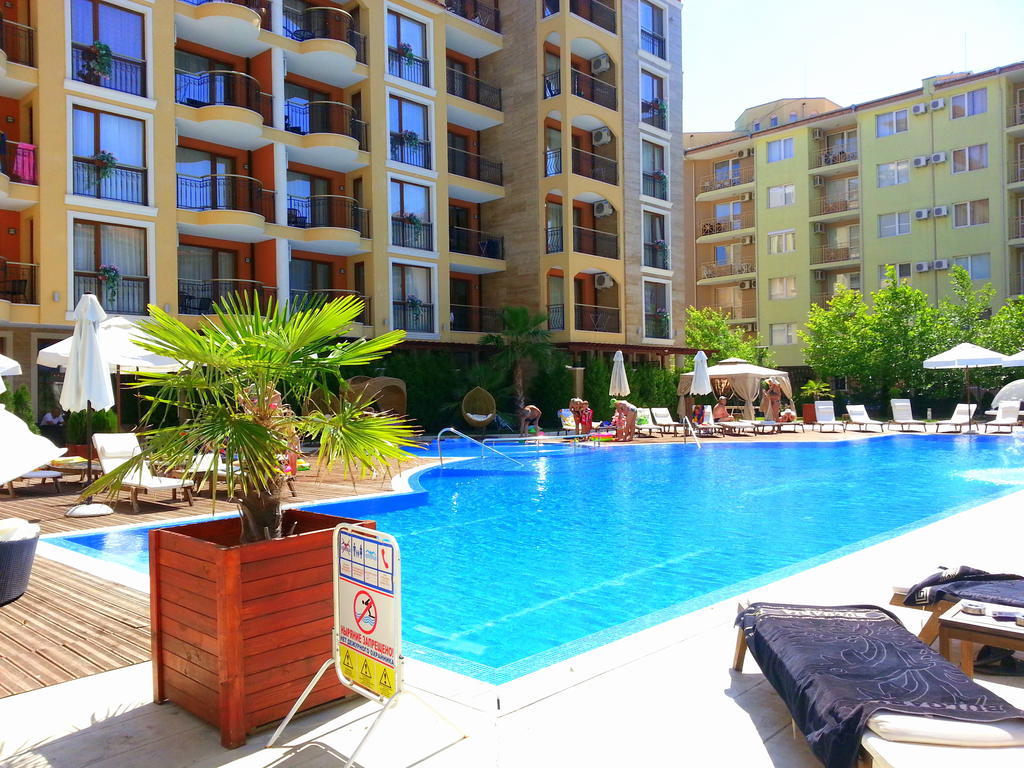Menada Harmony Suites Apartments Sunny Beach Exterior foto